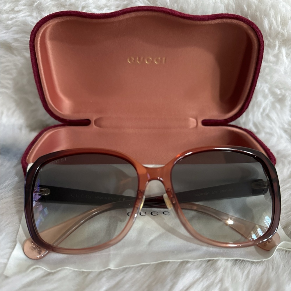 Gucci Sunnies